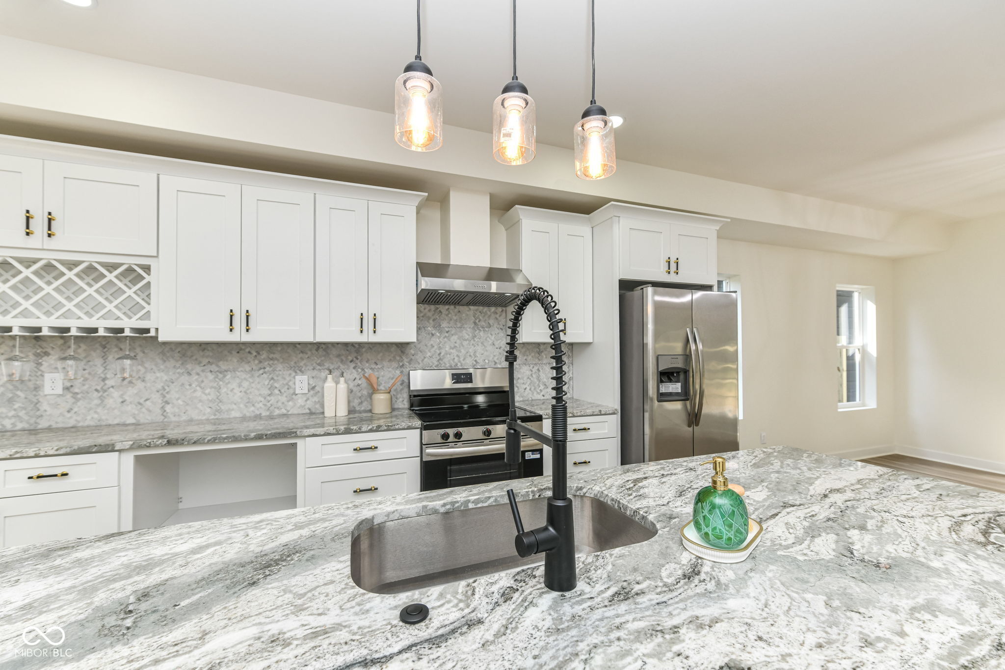 2718 Boulevard Place Indianapolis, IN 46208 - Photo 5 of 45