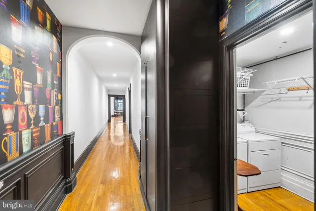 $395,000 | 1033 Spruce Street, Unit 200, Philadelphia, PA 19107