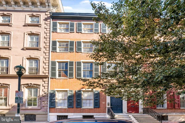 $395,000 | 1033 Spruce Street, Unit 200, Philadelphia, PA 19107