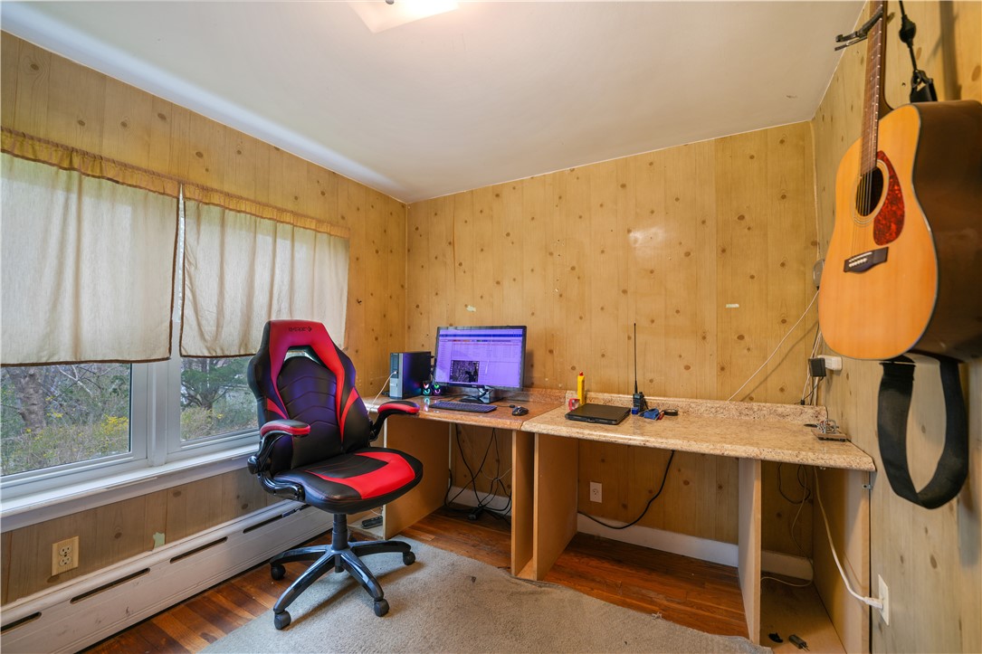 13 Rose Road Tiverton, RI 02878 - Photo 15 of 16