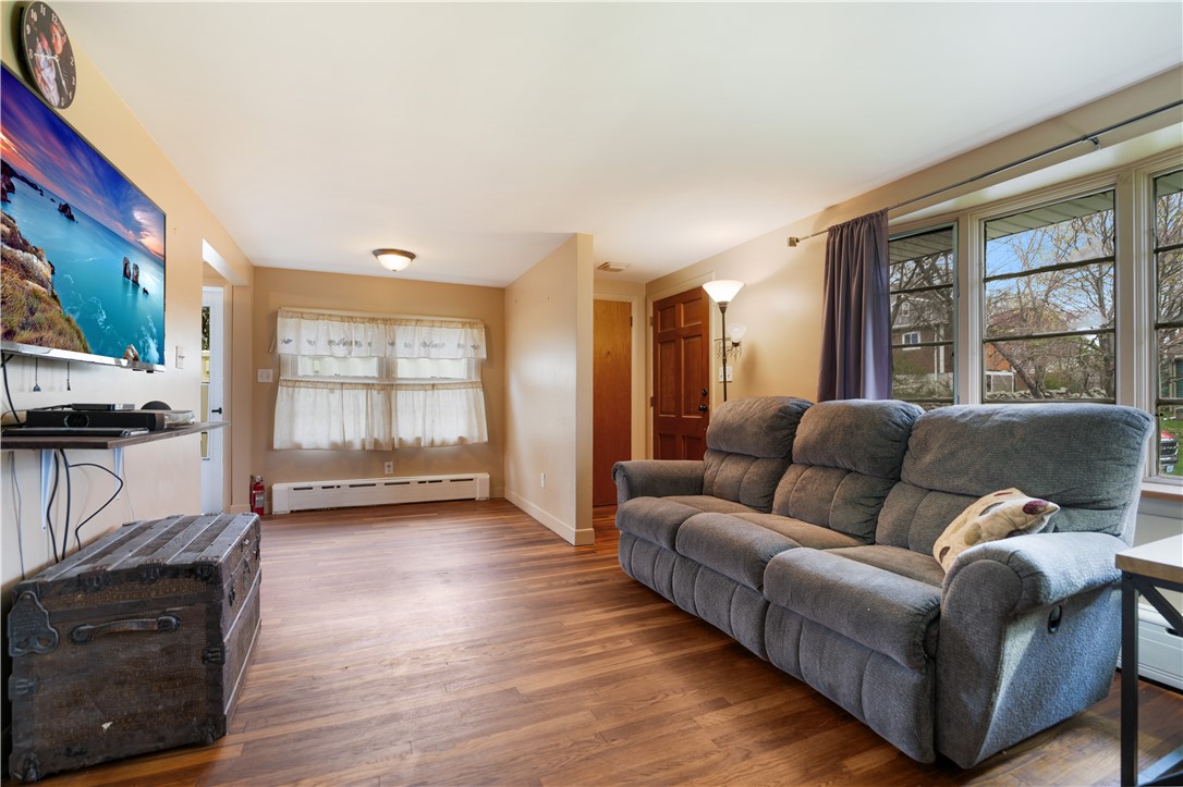 13 Rose Road Tiverton, RI 02878 - Photo 5 of 16