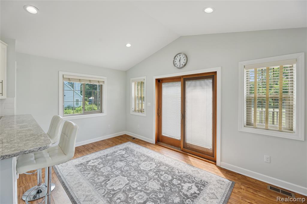 3395 West Maple Road Wixom, MI 48393 - Photo 12 of 50