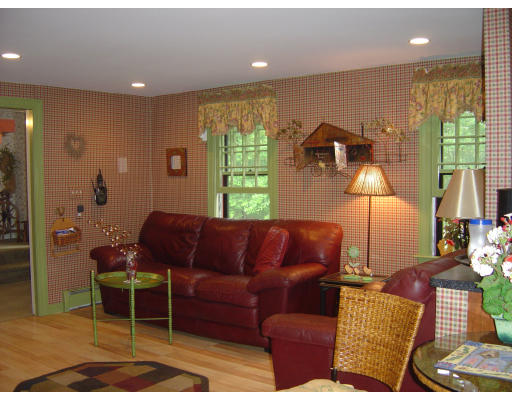 7 Wildwood Road Dover, MA 02030 - Photo 5 of 11 Gallery Image 5