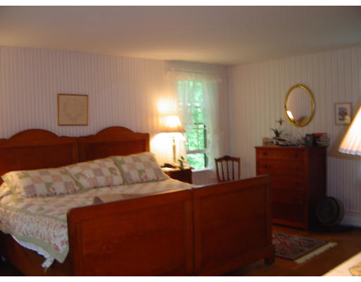 7 Wildwood Road Dover, MA 02030 - Photo 7 of 11 Gallery Image 7