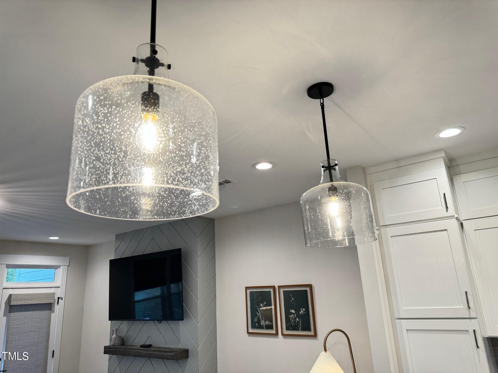 4013 Emerald Green Road Raleigh, NC 27612 - Photo 8 of 36 Designer Lighting