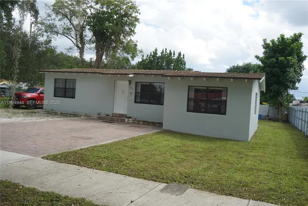 $490,000 | 2850 Northwest 170th Street, Miami Gardens, FL 33056