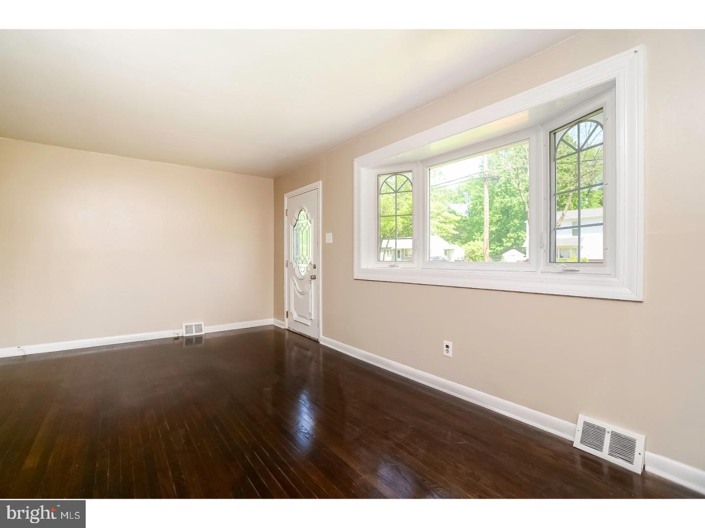 214 West Maple Avenue Lindenwold, NJ 08021 - Photo 16 of 21 Gallery Image 16