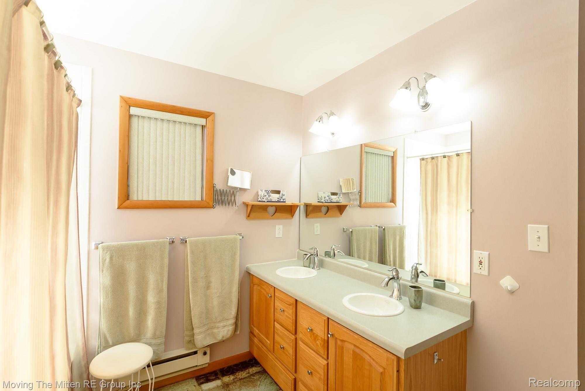 40900 Robbe Road Belleville, MI 48111 - Photo 26 of 55 40900_robbe-32.jpg