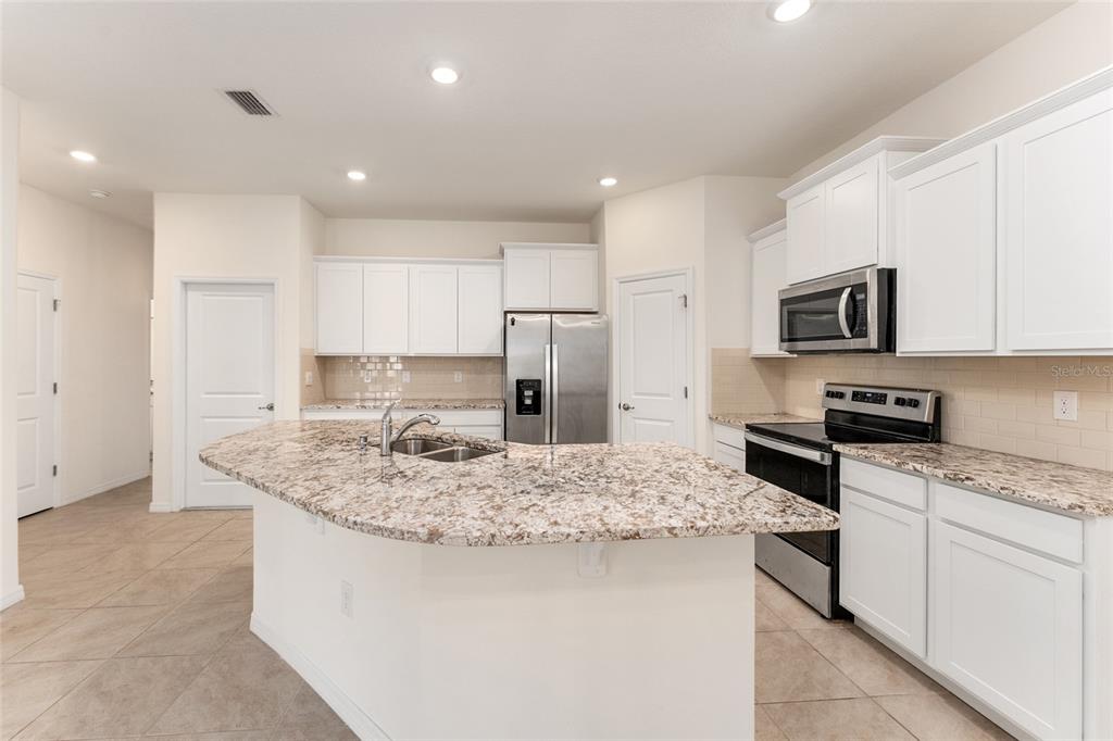 5347 Northwest 46th Lane Road Ocala, FL 34482 - Photo 14 of 79