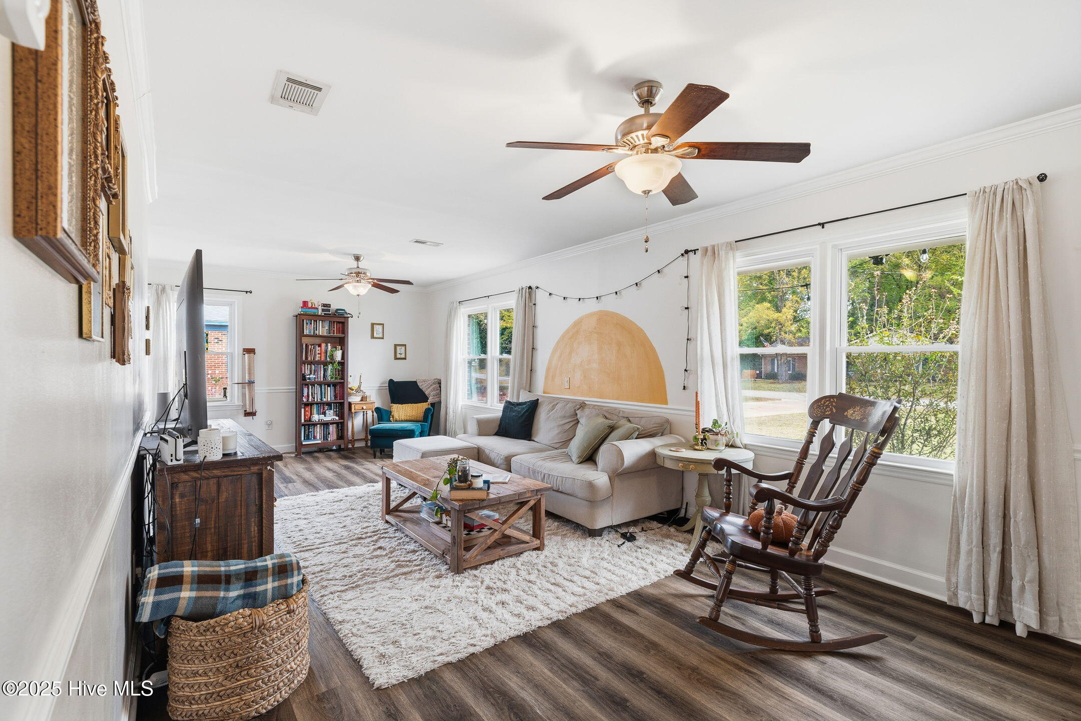 805 Spring Valley Road Wilmington, NC 28405 - Photo 7 of 43 Gallery Image 7