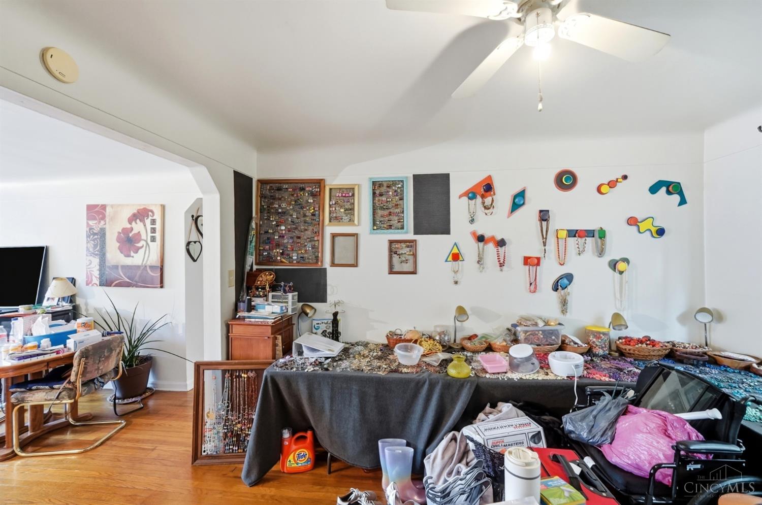 6211 Paddock Road Cincinnati, OH 45216 - Photo 19 of 80