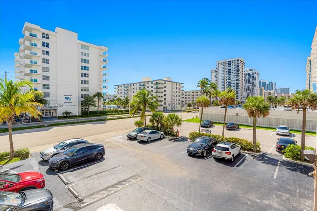$2,800 | 1410 South Ocean Drive, Unit 208, Hollywood, FL 33019