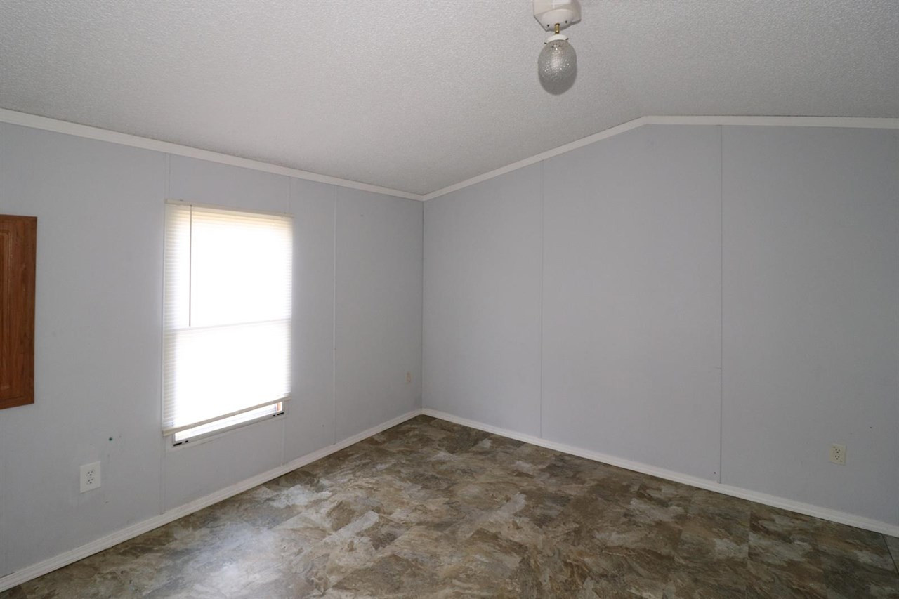 3775 Knox Lillard Road Sanders, KY 41083 - Photo 9 of 19 Gallery Image 9