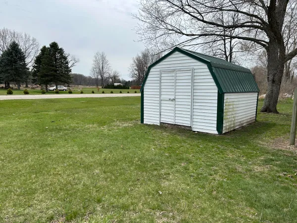 $240,000 | 59178 Nora Drive, Colon, MI 49040