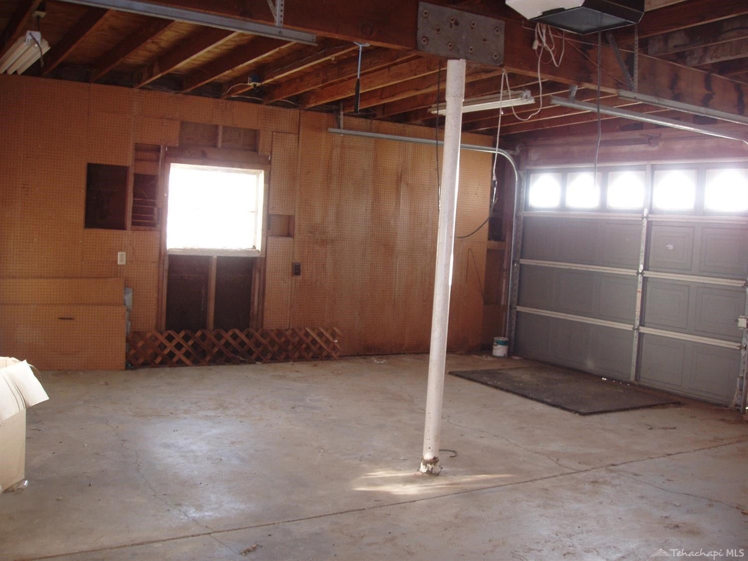 21156 Woodford-Tehachapi Road Tehachapi, CA 93561 - Photo 21 of 24 Gallery Image 21
