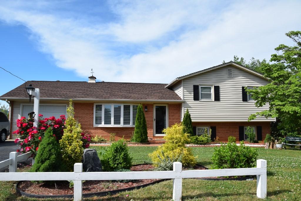 4317 Tellico Road Northwest Roanoke, VA 24017 - Photo 1 of 48 front view