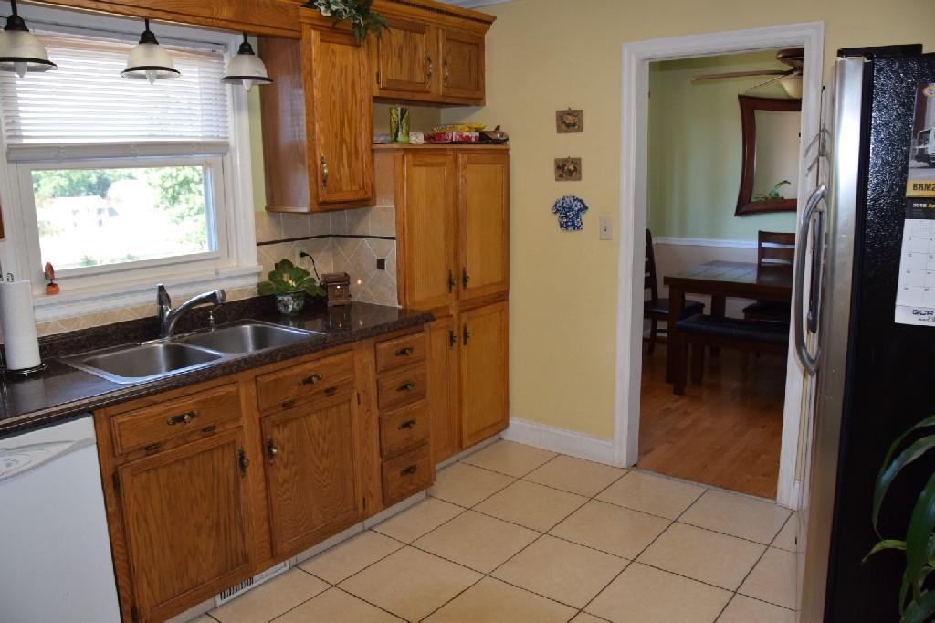 4317 Tellico Road Northwest Roanoke, VA 24017 - Photo 10 of 48 DSC_0044