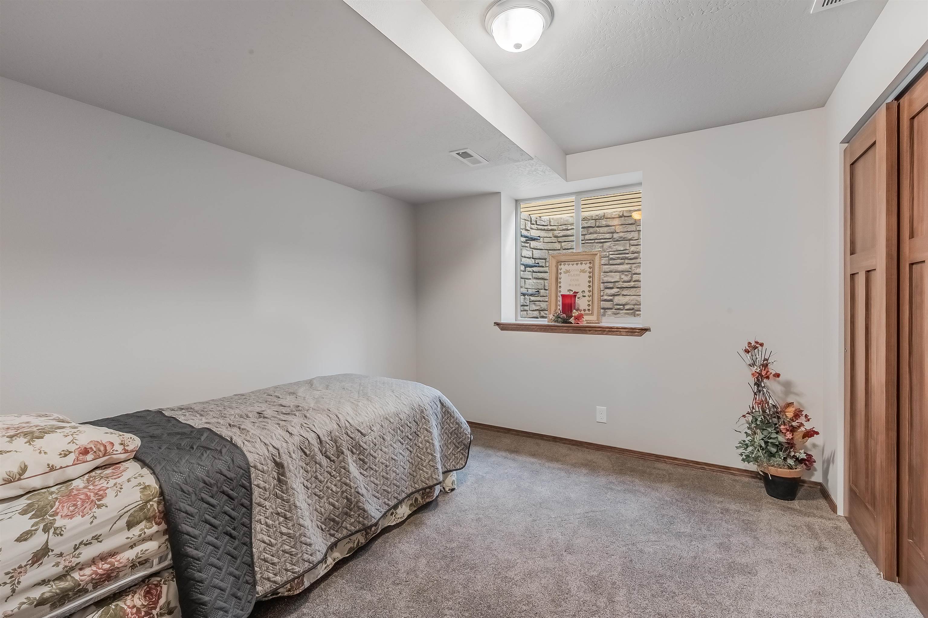 17915 East Daystar Road Spokane Valley, WA 99016 - Photo 30 of 49