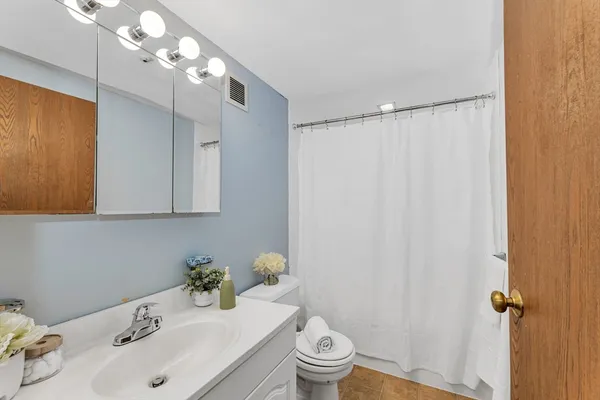 $450,000 | 175 Quincy Shore Drive, Unit B23, Quincy, MA 02171