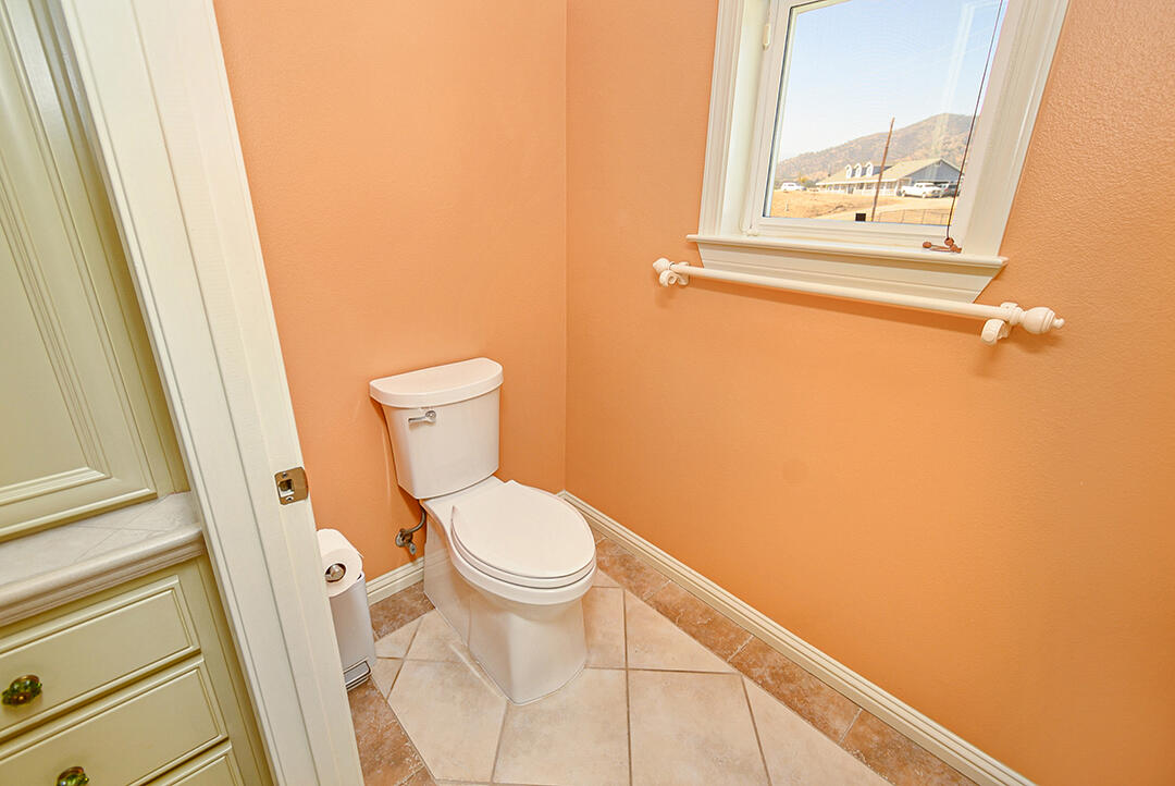 23658 Clover Spring Road Tehachapi, CA 93561 - Photo 20 of 60 DSC_2243