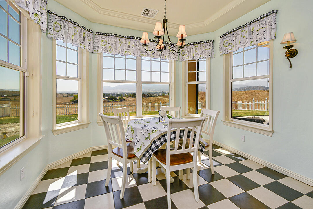 23658 Clover Spring Road Tehachapi, CA 93561 - Photo 40 of 60 dsc_2356-dsc_2359
