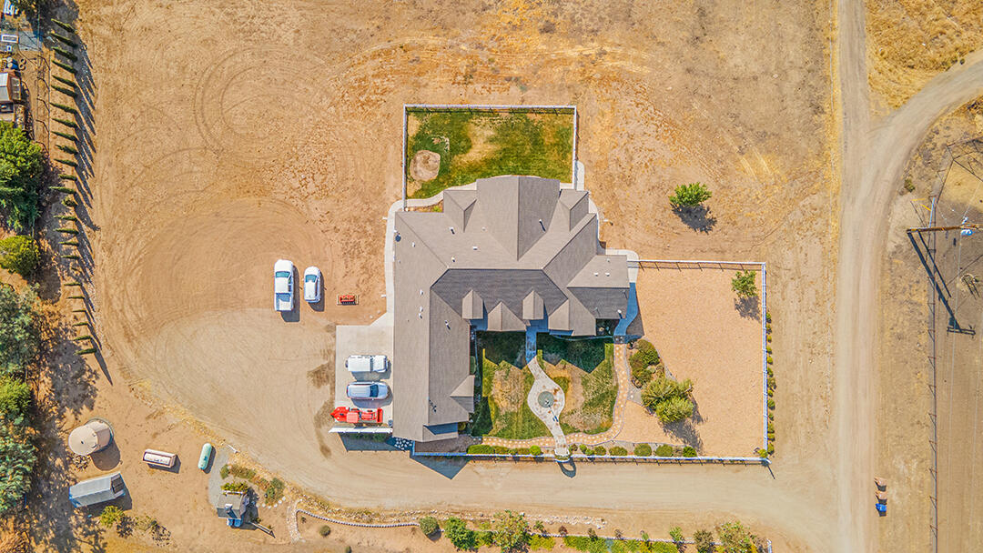 23658 Clover Spring Road Tehachapi, CA 93561 - Photo 5 of 60 DJI_0685