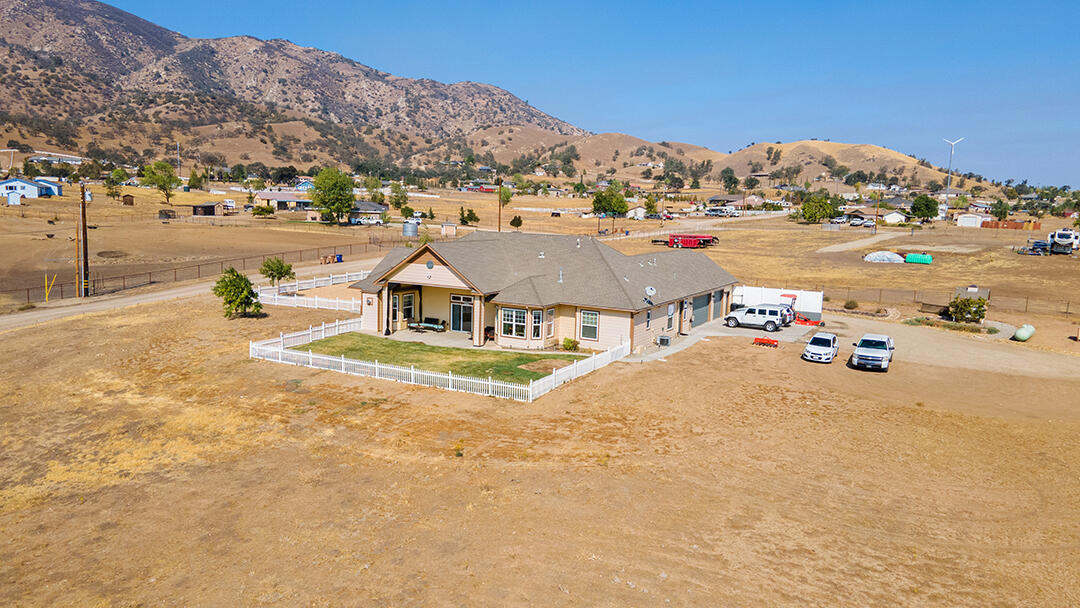 23658 Clover Spring Road Tehachapi, CA 93561 - Photo 7 of 60 DJI_0687