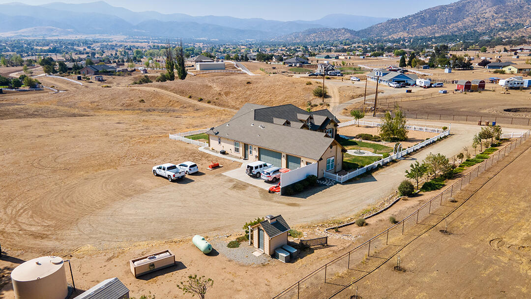 23658 Clover Spring Road Tehachapi, CA 93561 - Photo 9 of 60 DJI_0689