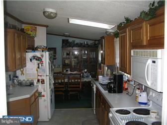 1302 Gibson Road, Unit 138 Bensalem, PA 19020 - Photo 4 of 12 Kitchen