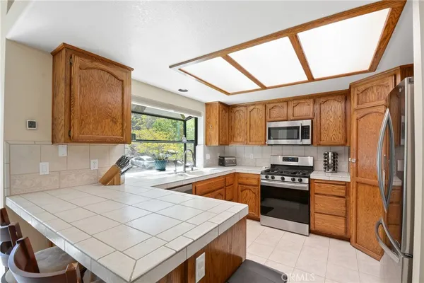 $525,000 | 1880 Blackbird Road, Wrightwood, CA 92397