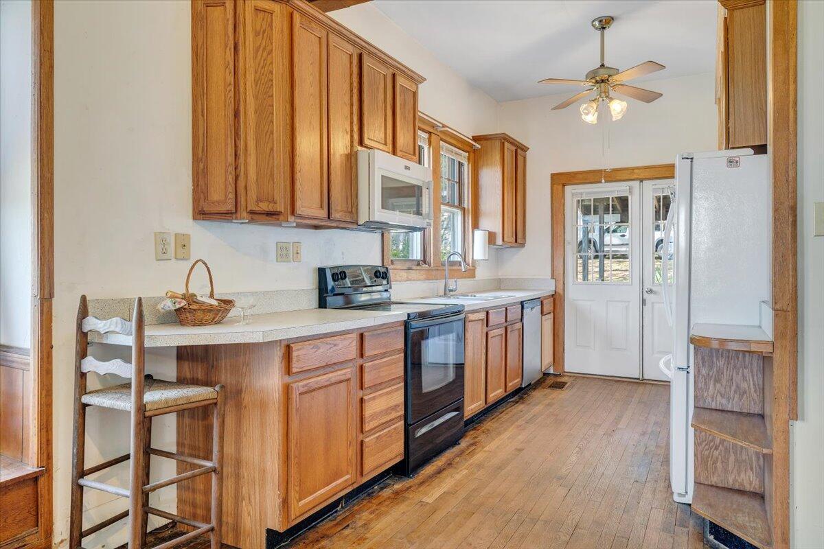 12173 Moneta Road Moneta, VA 24121 - Photo 24 of 86 22-MIB00609