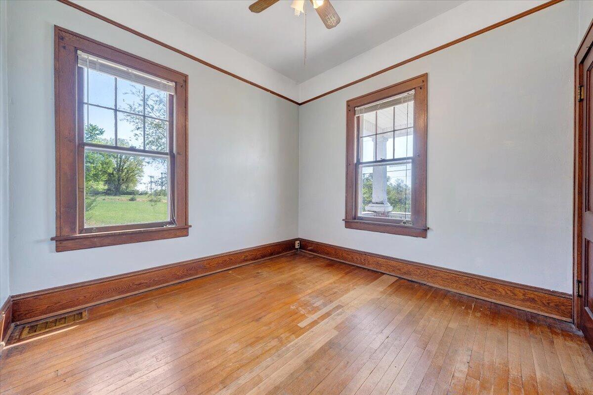 12173 Moneta Road Moneta, VA 24121 - Photo 31 of 86 29-MIB00546