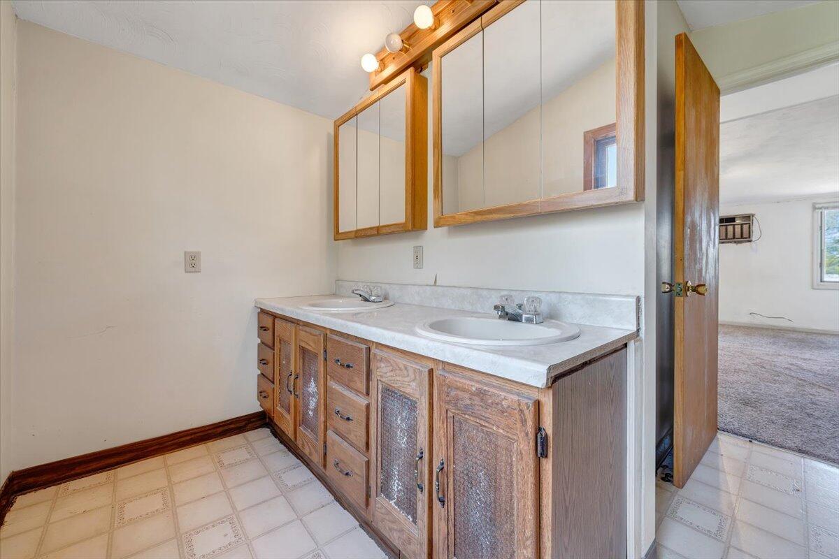 12173 Moneta Road Moneta, VA 24121 - Photo 41 of 86 39-MIB00660