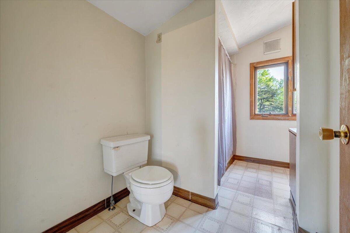 12173 Moneta Road Moneta, VA 24121 - Photo 42 of 86 40-MIB00657