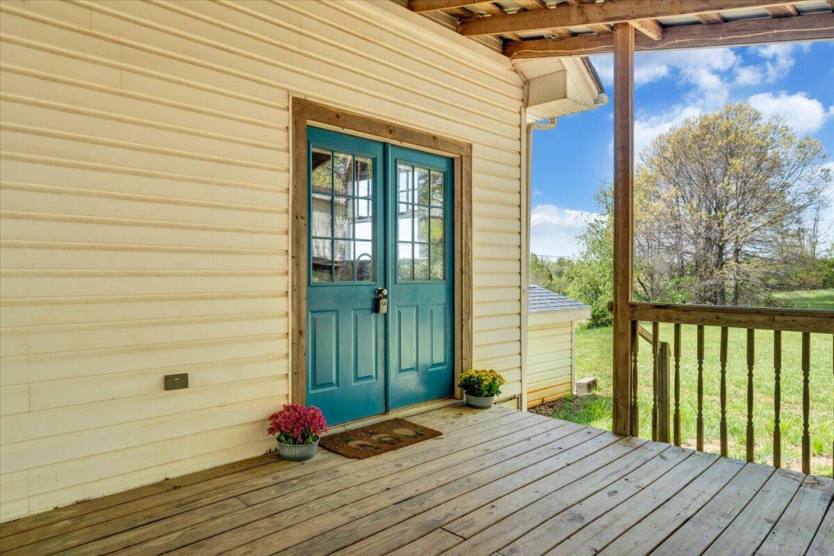 12173 Moneta Road Moneta, VA 24121 - Photo 49 of 86 47-MIB00747