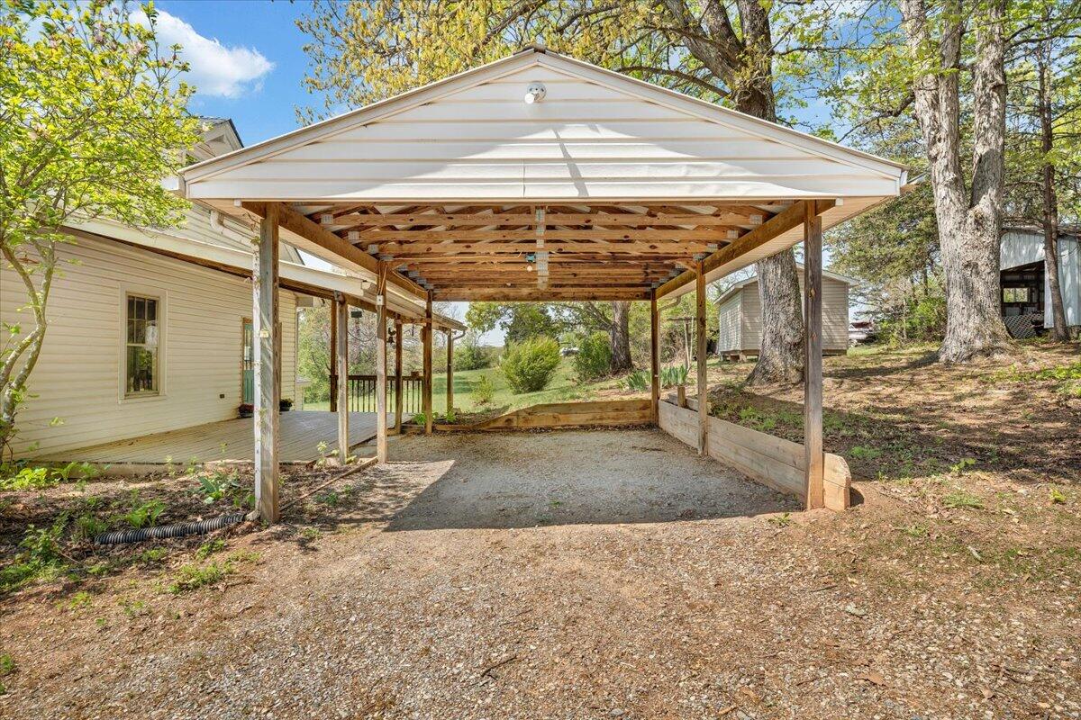 12173 Moneta Road Moneta, VA 24121 - Photo 53 of 86 51-MIB00762
