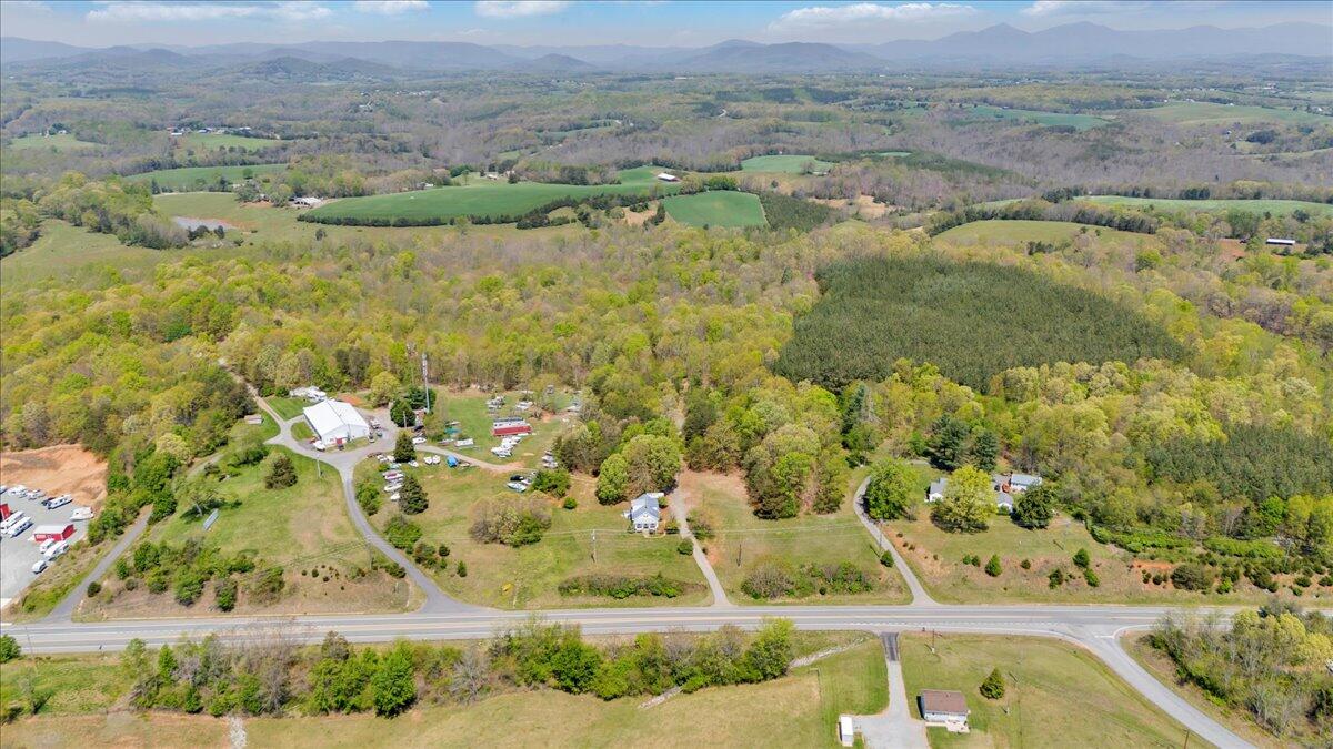 12173 Moneta Road Moneta, VA 24121 - Photo 81 of 86 83-DJI_20250418122223_0125_D