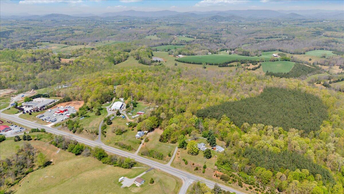 12173 Moneta Road Moneta, VA 24121 - Photo 82 of 86 84-DJI_20250418122317_0127_D