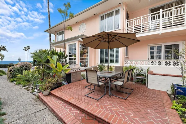 $7,995 | 462 Cliff Drive, Unit 1, Laguna Beach, CA 92651