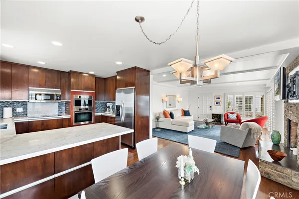 $7,995 | 462 Cliff Drive, Unit 1, Laguna Beach, CA 92651