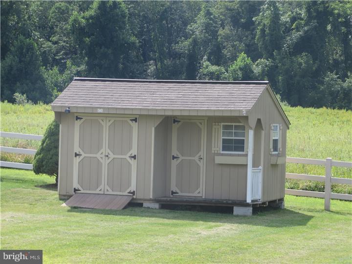 588 Convent Road Aston, PA 19014 - Photo 11 of 12 Storage Shed