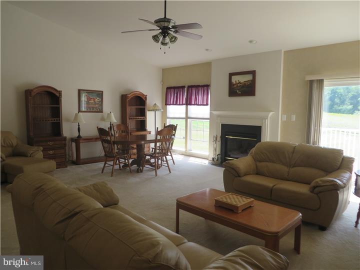 588 Convent Road Aston, PA 19014 - Photo 3 of 12 Family Room