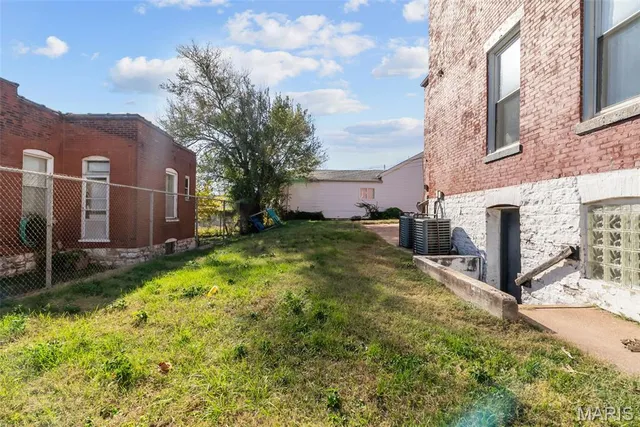 $300,000 | 126 Haven Street, St. Louis, MO 63111