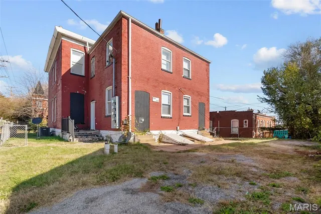 $300,000 | 126 Haven Street, St. Louis, MO 63111