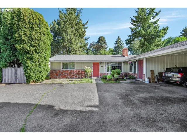 $450,000 | 15557 East Burnside Street, Portland, OR 97233