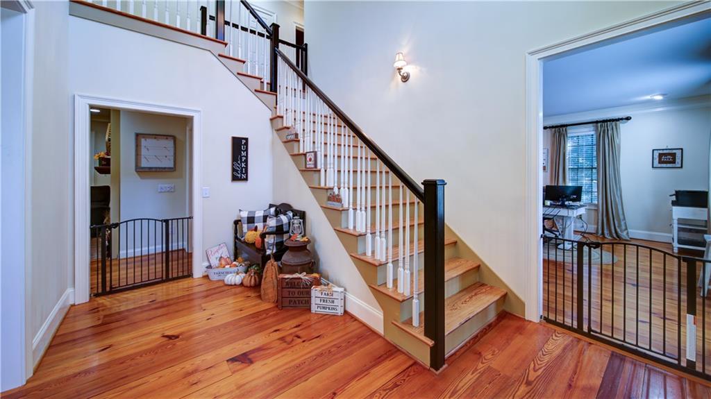 5580 Point W Drive Oakwood, GA 30566 - Photo 4 of 42