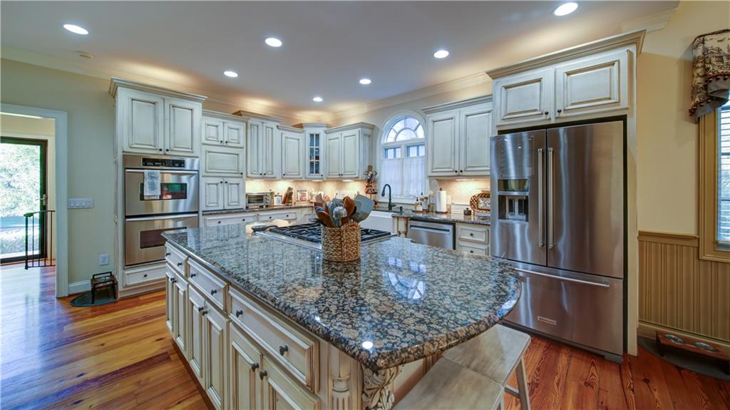 5580 Point W Drive Oakwood, GA 30566 - Photo 6 of 42