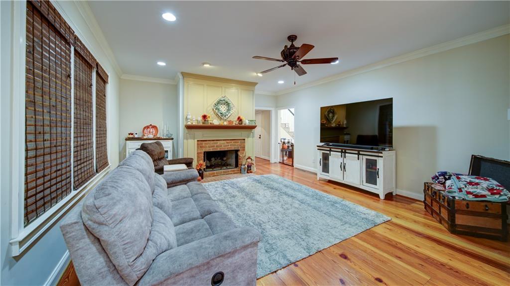 5580 Point W Drive Oakwood, GA 30566 - Photo 9 of 42