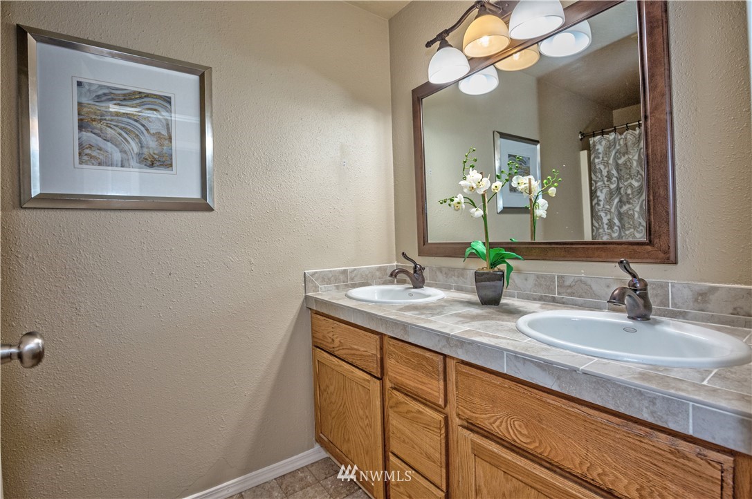 13599 Lester Road Northwest Silverdale, WA 98383 - Photo 14 of 25 Gallery Image 14