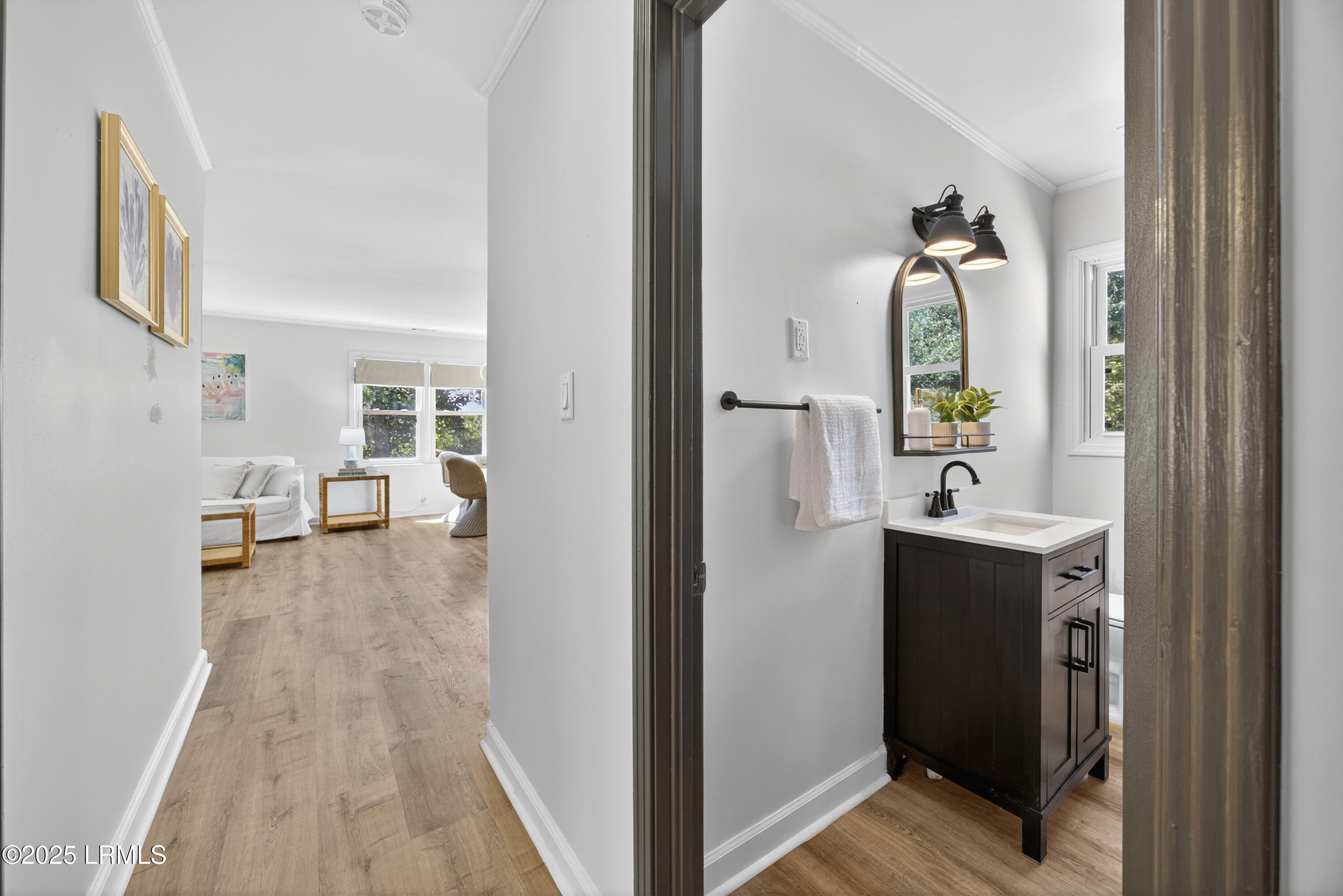 2301 State Rd S-7-386 Beaufort, SC 29902 - Photo 11 of 30 hall bath Langhorne